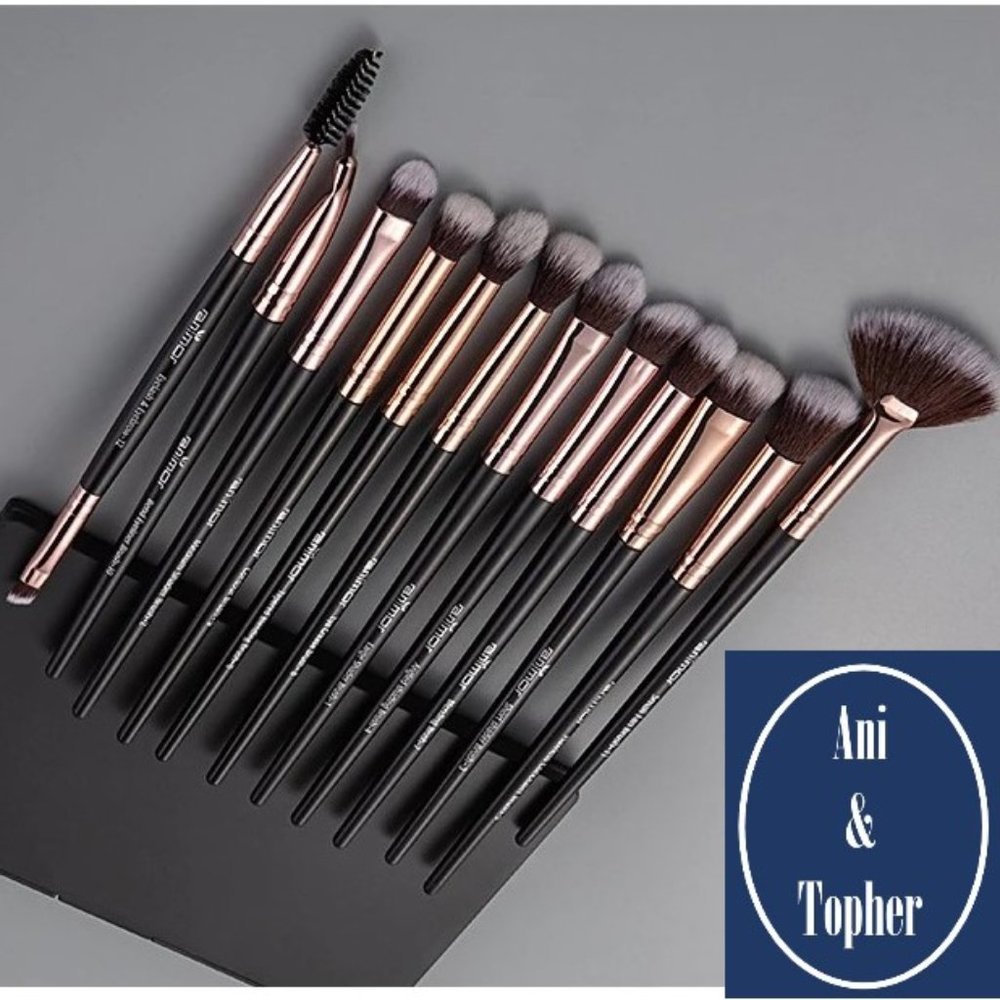 Professional Makeup Brushes - Set of 12 - Picture 2 of 2